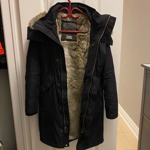TNA Parka XS